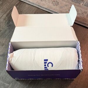 C Cushion Lab Deep Sleep Pillow like-new